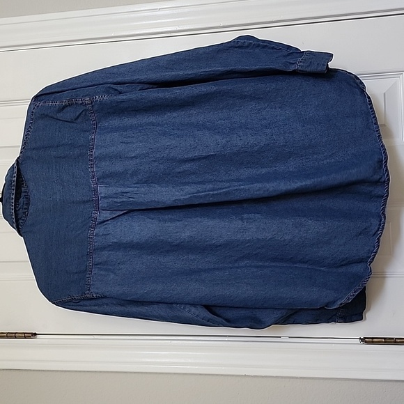 Jane and Delancey Denim Button Down Size Small - Picture 6 of 7